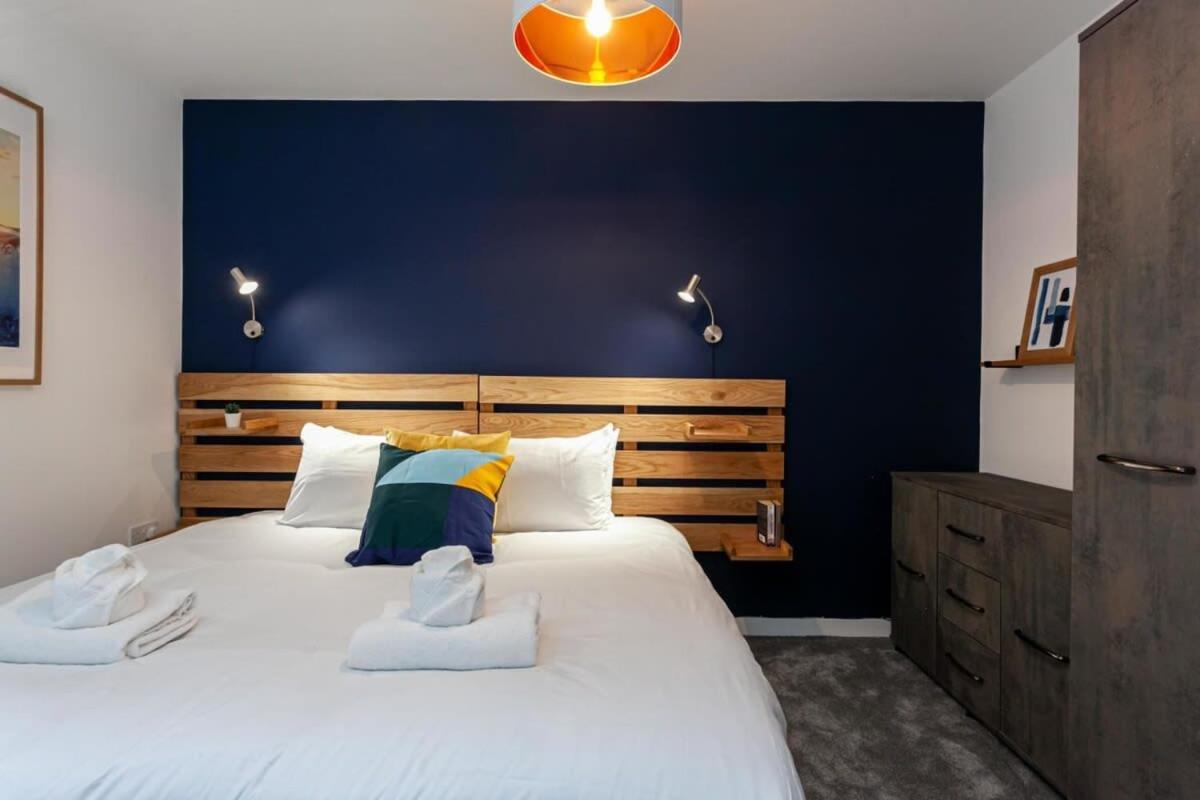 Stunning 2 Bed Flat 5Min To Old Trafford Stadium Manchester Extérieur photo