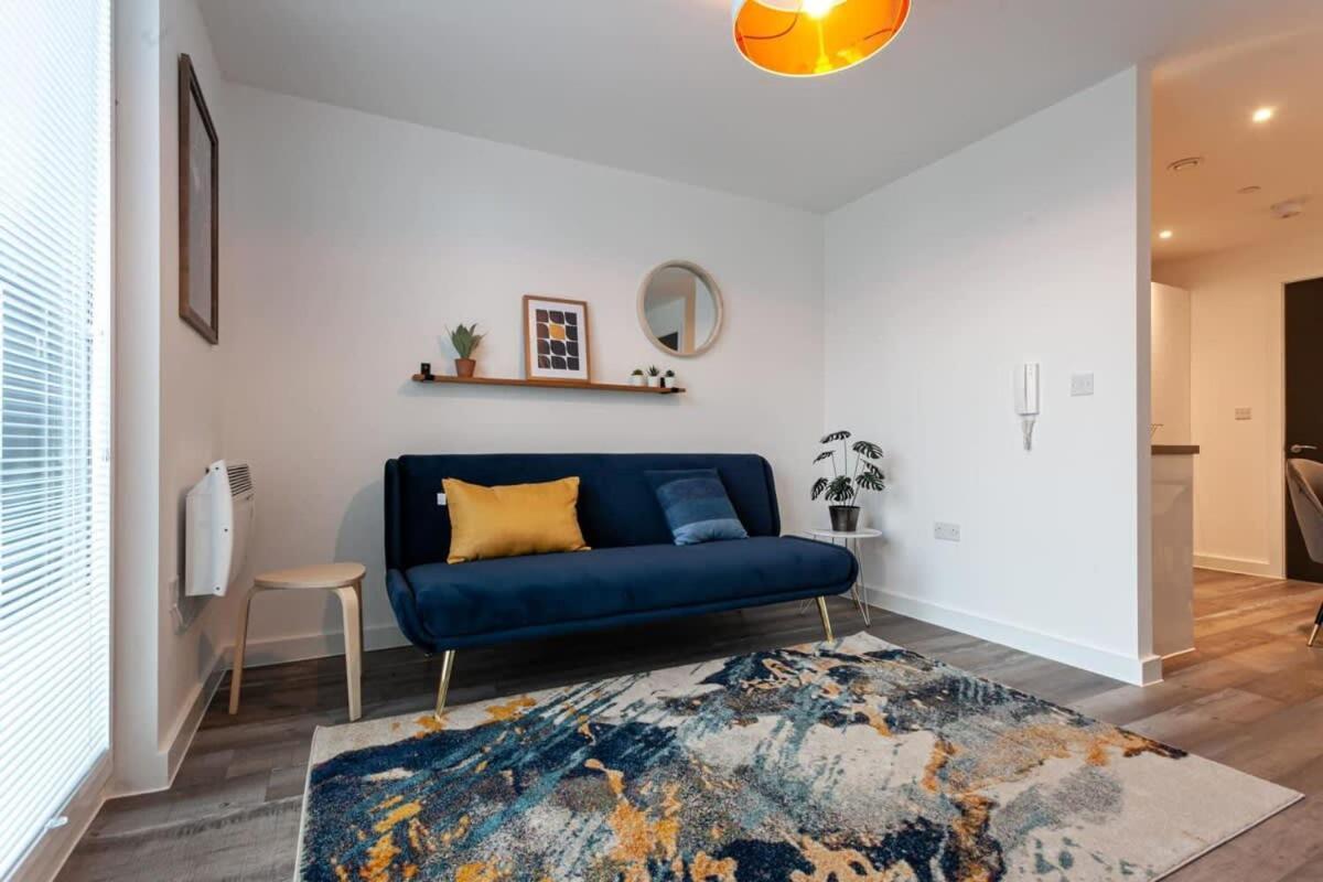 Stunning 2 Bed Flat 5Min To Old Trafford Stadium Manchester Extérieur photo